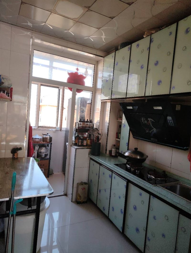 吉卖北岸新城6楼