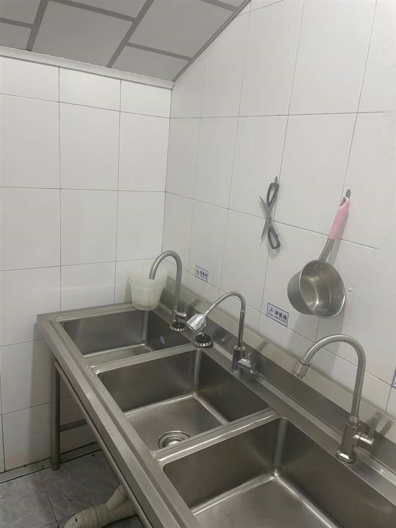 茄子河惠民堡斯丁汉堡店急兑空店急兑